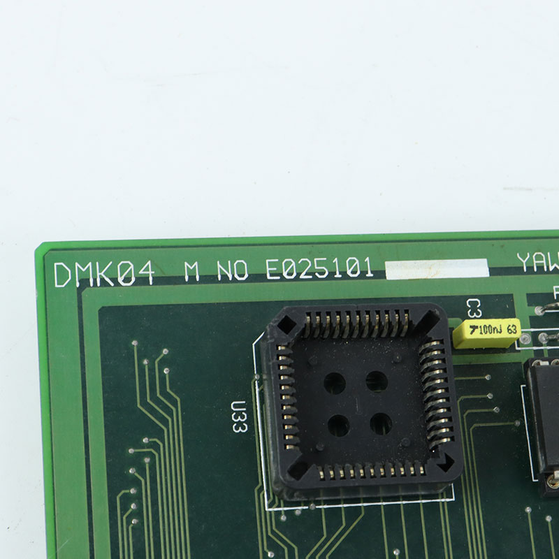   DMK04 